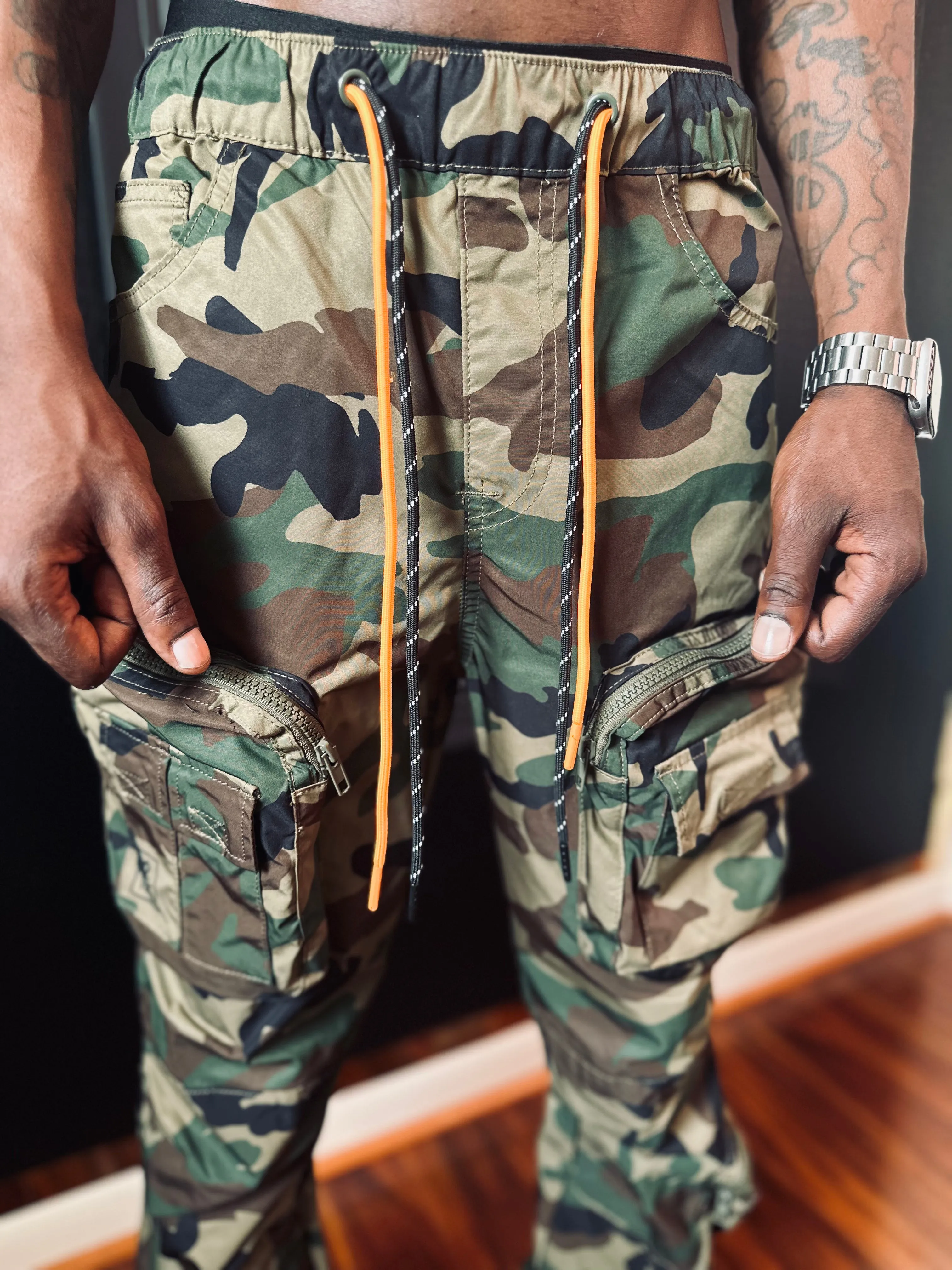 Distinct Camo Cargos Pants