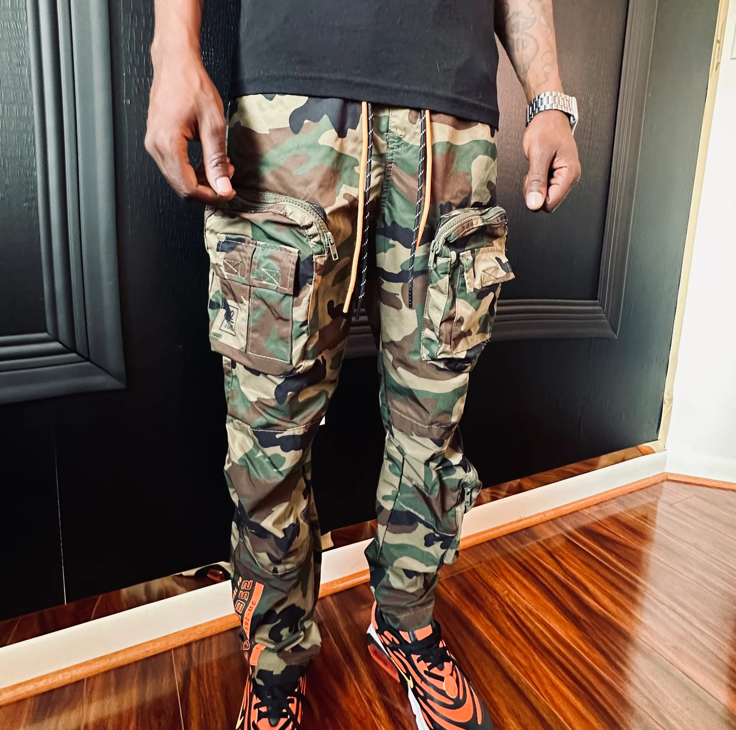 Distinct Camo Cargos Pants