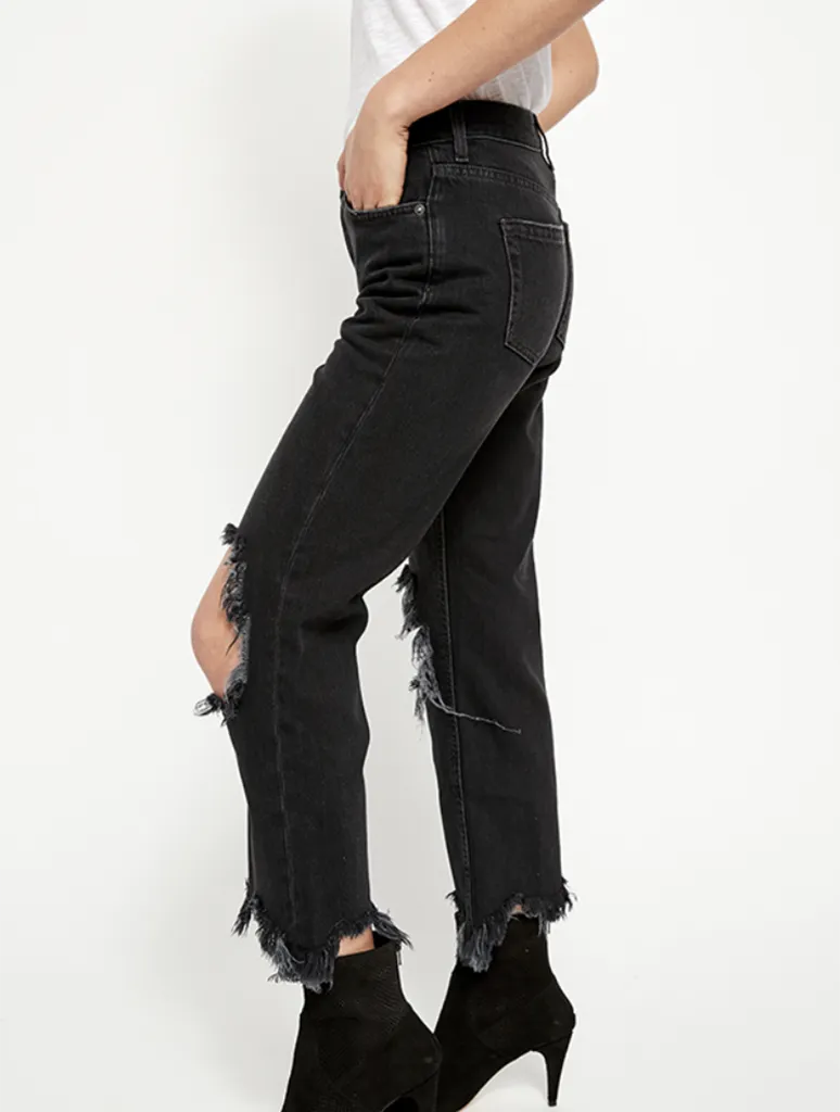 FREE PEOPLE: DISTRESSED BLACK MAGGIE JEANS