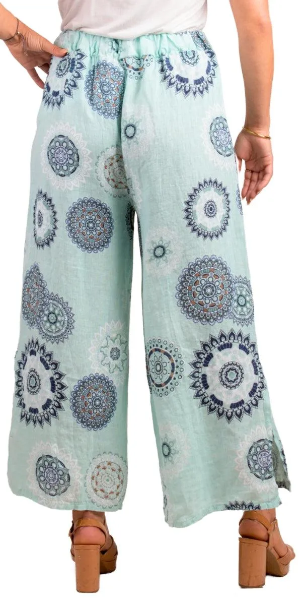 Giulana Mandala Capri Pants