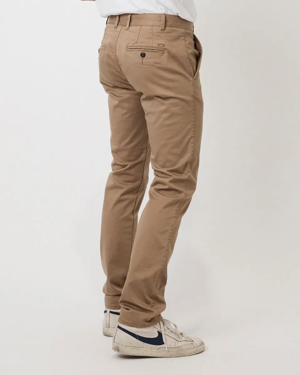 INDUSTRIE - The Regular Cuba Chino Pant - CARAMEL