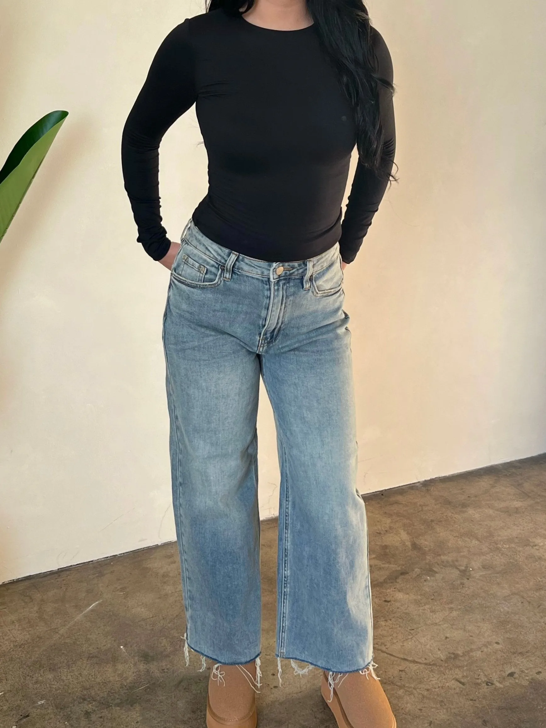 Jenni High Rise Jeans (Medium Tint)