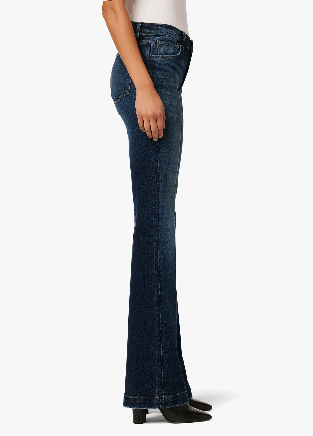 Joe's Jeans The Frankie Mid Rise Bootcut Heirloom Denim Wide Hem