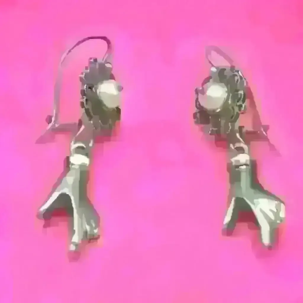 Oaxacan vintage Silver filigree hand earrings with pearls circa 1960