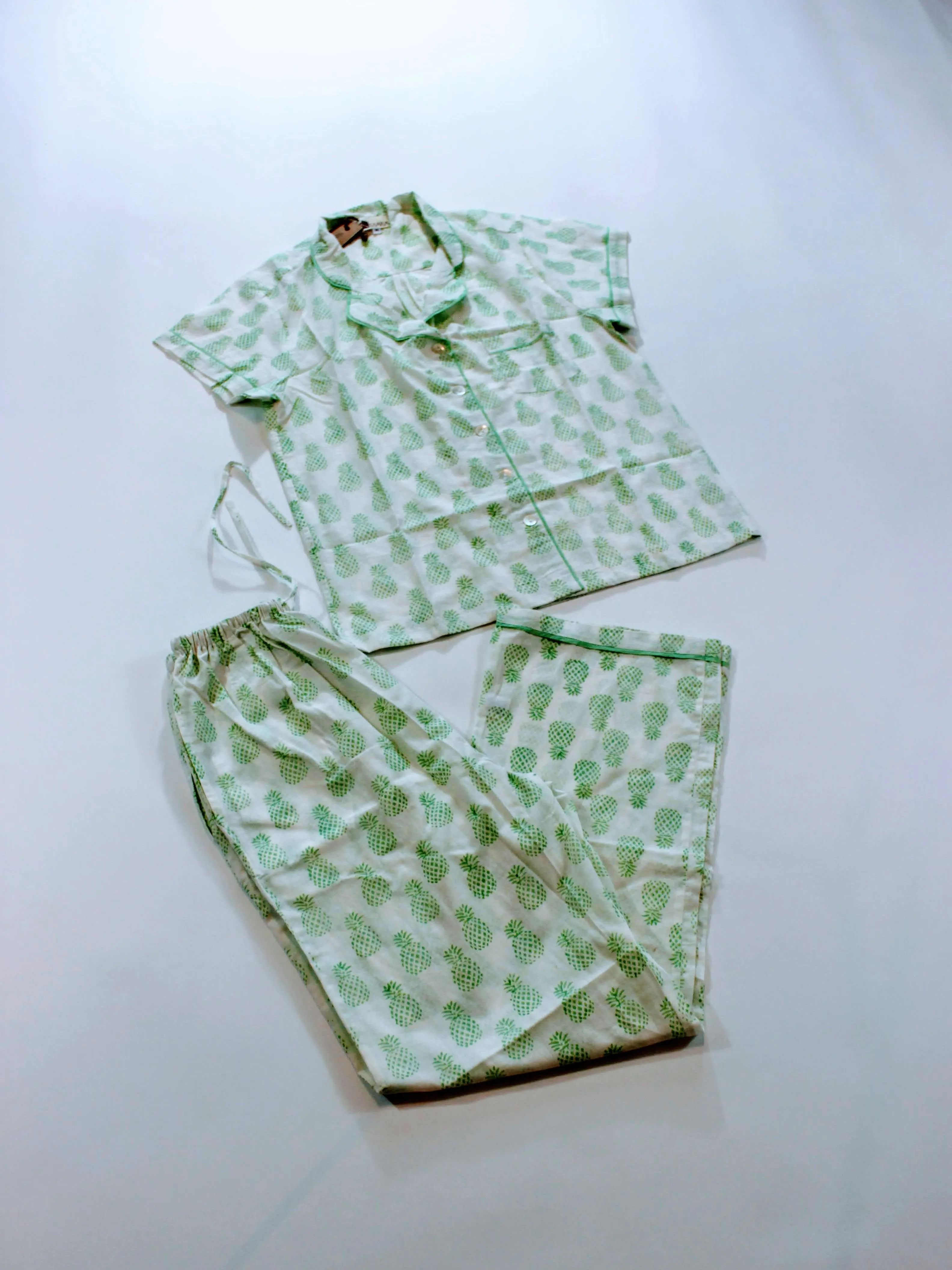 Women PJ: Green Pineapple